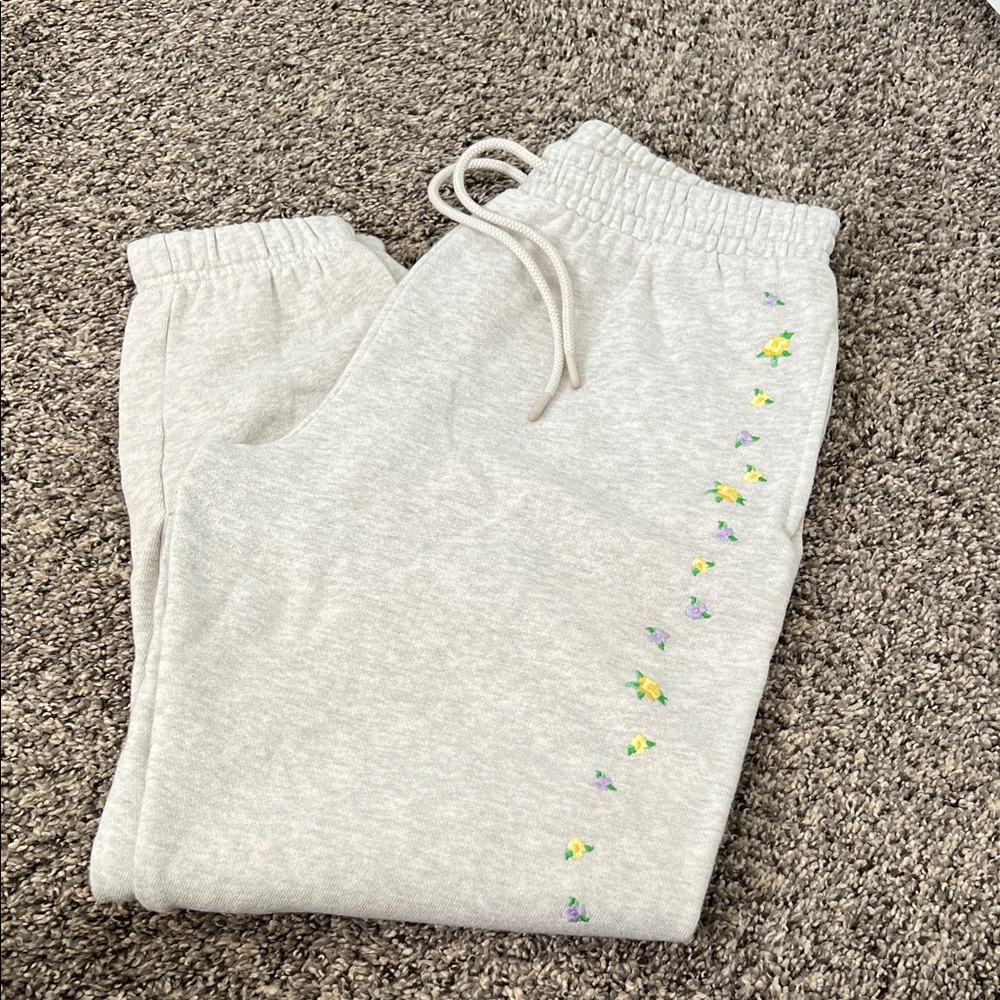 PINK Victoria's Secret Gray Joggers with Floral Accents